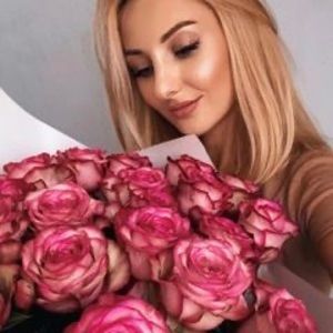 Meet your Posher, Inna